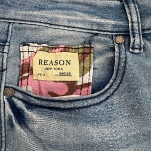 Reason Distressed Denim Jeans Camo‎ Patches Slim Fit Light Wash Size 34